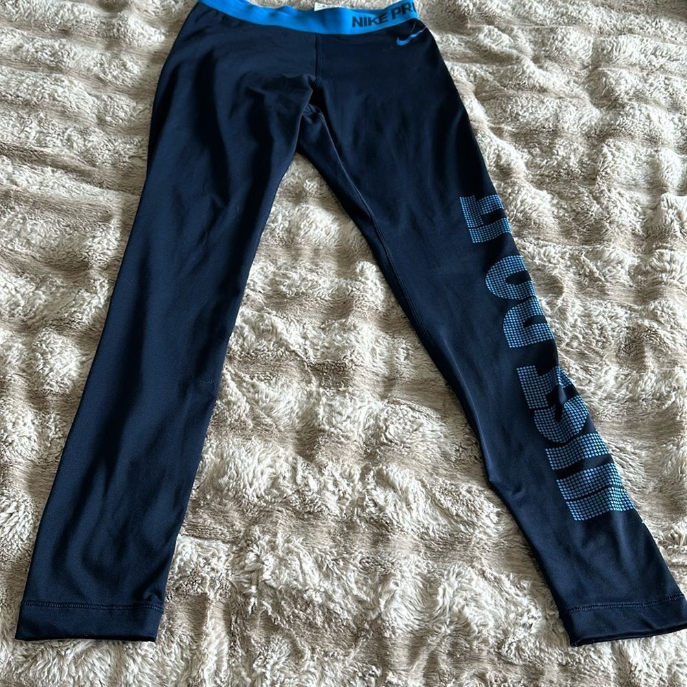 Nike Navy Leggings size medium
